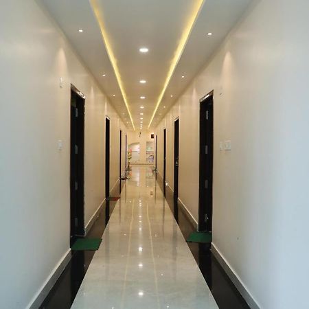 Hotel Shri Siddhivinayak Bina-Etawa Zewnętrze zdjęcie