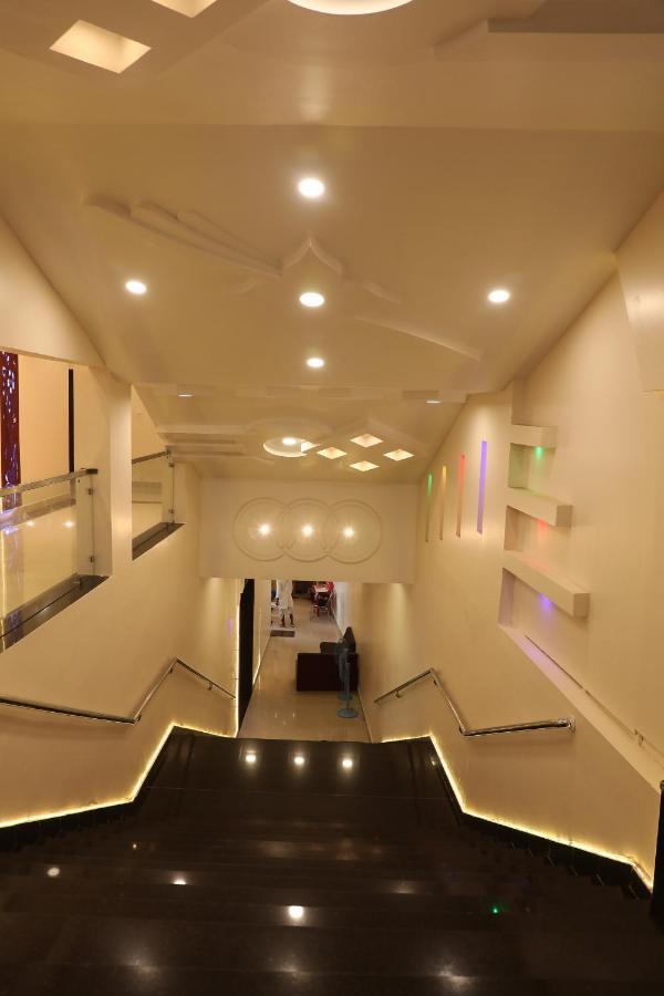 Hotel Shri Siddhivinayak Bina-Etawa Zewnętrze zdjęcie