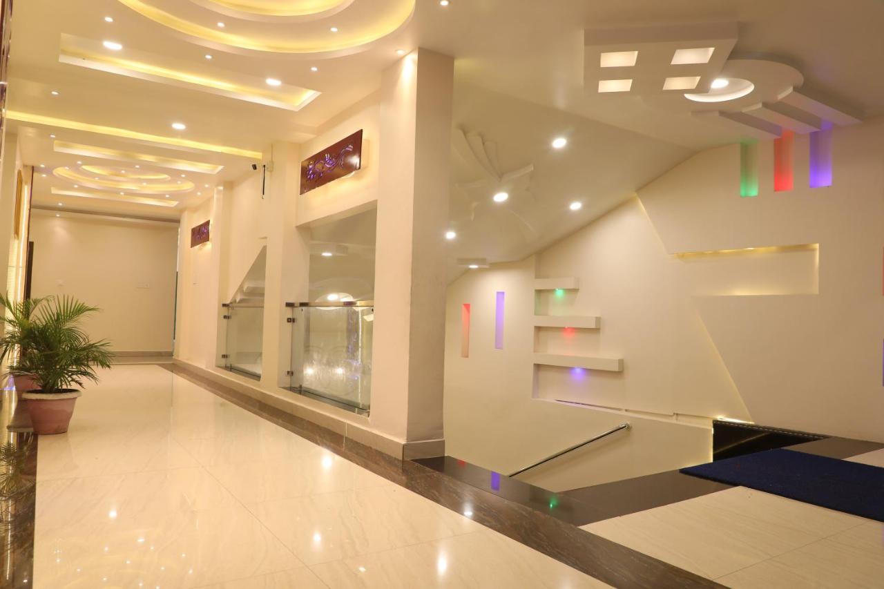 Hotel Shri Siddhivinayak Bina-Etawa Zewnętrze zdjęcie