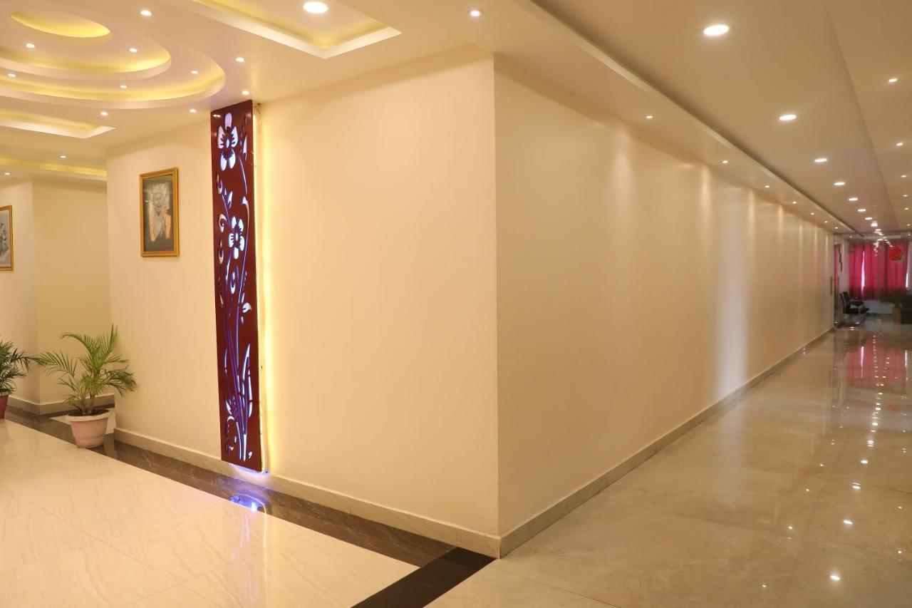 Hotel Shri Siddhivinayak Bina-Etawa Zewnętrze zdjęcie