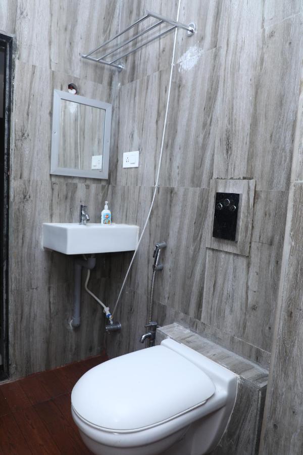 Hotel Shri Siddhivinayak Bina-Etawa Zewnętrze zdjęcie